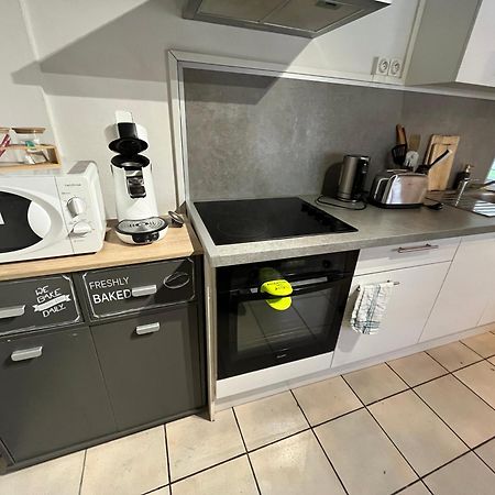 Appartement De Charme 40M2 Proche Centre Hospitalier Valenciennes Dış mekan fotoğraf