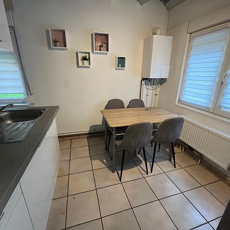 Appartement De Charme 40M2 Proche Centre Hospitalier Valenciennes Dış mekan fotoğraf